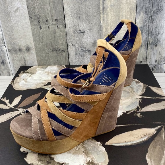 NWOB Valentina Rangoni Frenze Gloria Suede Platform Wedge Sandals Size 7. - Picture 1 of 10